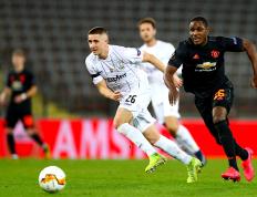 江南体育-包含Doinb迎来七赛季高光表现，加拿大队球迷沸腾！的词条