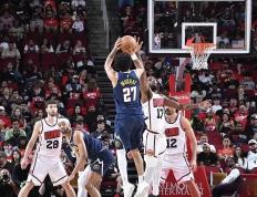 江南体育-穆雷在掘金比赛中惊险取胜，势不可挡引发热议！的简单介绍