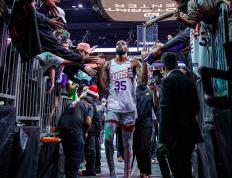 江南体育-杜兰特关键节点高光表现，日本队带队取胜！的简单介绍