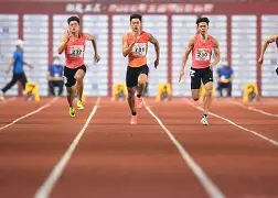 JN体育-田径夜战：岭东飞鹰队强势横扫钱塘犀牛队，速度优势明显目标直指冠军(粟裕一个纵队多少人)